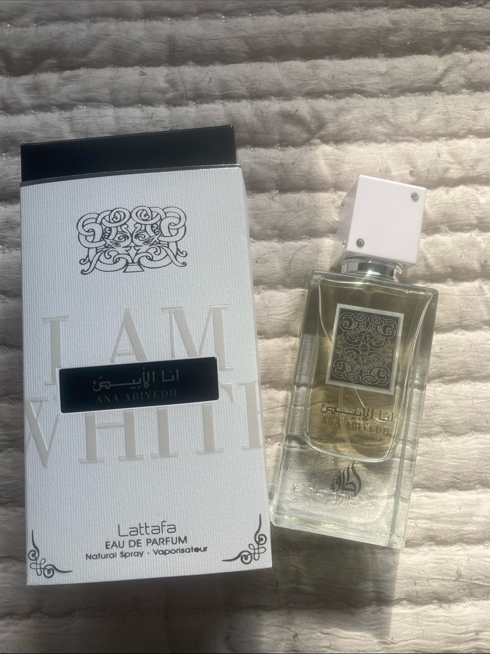 Lattafa Ana Abiyedh White Eau de Parfum — White